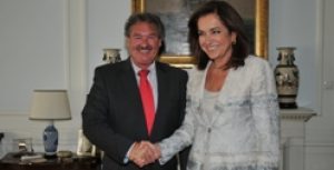 «Μυστική διπλωματία με φωτογράφους δεν υπάρχει»