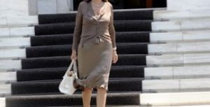 Ντόρα Μπακογιάννη: Δεν υπάρχουν χρονοδιαγράμματα στη διαπραγμάτευση με τα Σκόπια