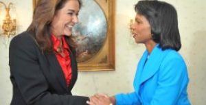 Συνάντηση της Ντόρας Μπακογιάννη στη Νέα Υόρκη με την Αμερικανίδα ομόλογό της