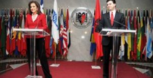 Δηλωσεις στα Τίρανα μετά τη συνάντηση με τον υπουργό Εξωτερικών