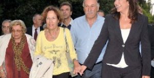 Κοντά στους χαμηλόμισθους και τους συνταξιούχους