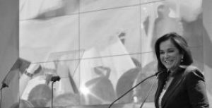 Χίλιοι σύνεδροι από όλη την Ελλάδα στηρίζουν την υποψηφιότητα της Ντόρας