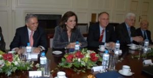 H Ντόρα Μπακογιάννη προήδρευσε του Εθνικού Συμβουλίου Εξωτερικής Πολιτικής