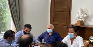 Συνάντηση με τον Δημάρχο Χανίων Παναγιώτη Σημανδηράκη παρουσία των αντιδημάρχων
